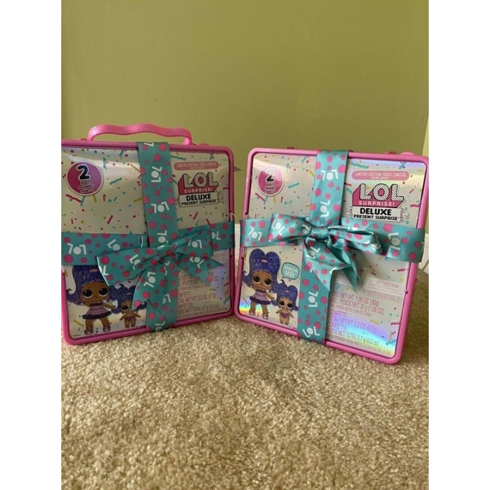 2 LOL Surprise Deluxe Present Surprise Series 2 Slumber Party Slumber Queen
